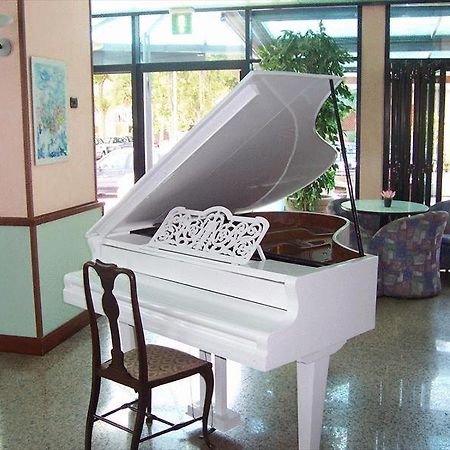 לידו די קלאסה Hotel Mirage מראה חיצוני תמונה
