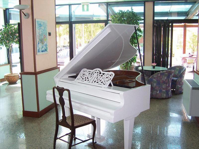לידו די קלאסה Hotel Mirage מראה חיצוני תמונה
