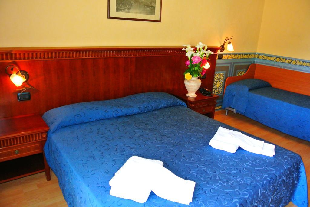 לידו די קלאסה Hotel Mirage מראה חיצוני תמונה